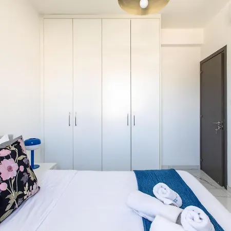 Platinum Breeze - 1-br & Balcony In Apartamento *