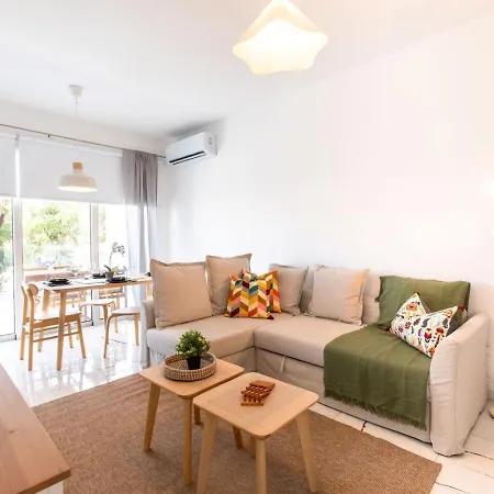 Platinum Breeze - 1-br & Balcony In Apartamento Lárnaca